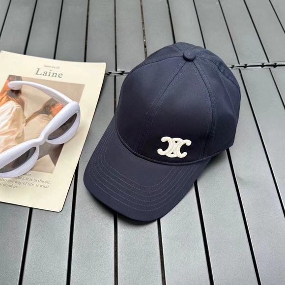 Chanel peaked cap 100% authentic brand new unused main image 6